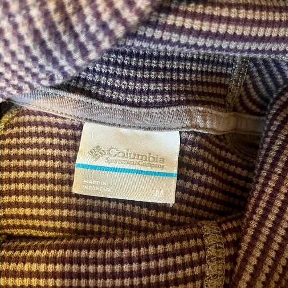 Columbia funnel neck collar Long Sleeve Top - Picture 3 of 5